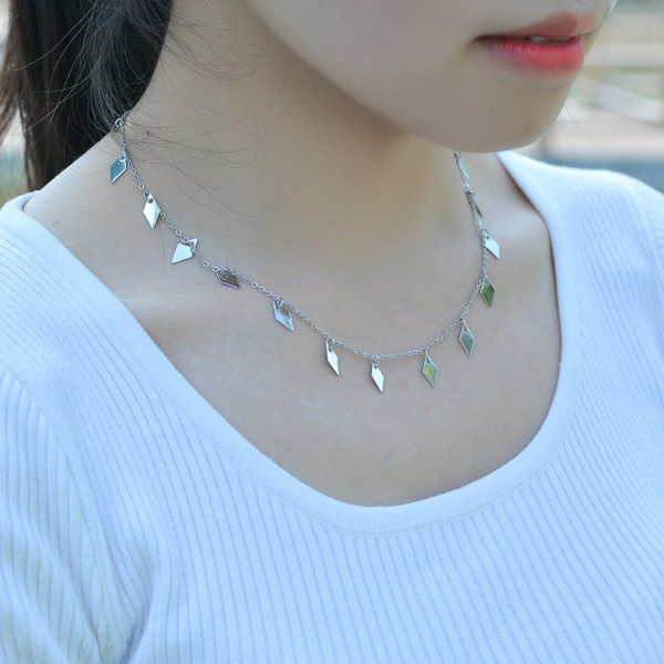 new-fashion-simple-summer-body-chest-chain-and-necklace-set-trendy-sequins-chest-chain-and-choker-1-jpg new-fashion-simple-summer-body-chest-chain-and-necklace-set-trendy-sequins-chest-chain-and-choker-1-jpg